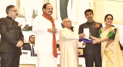 Surabhi receives award from the President of India